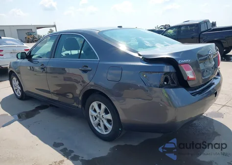 2011 Toyota Camry Le z USA, uszkodzony, nr VIN 4T4BF3EK4BR209516